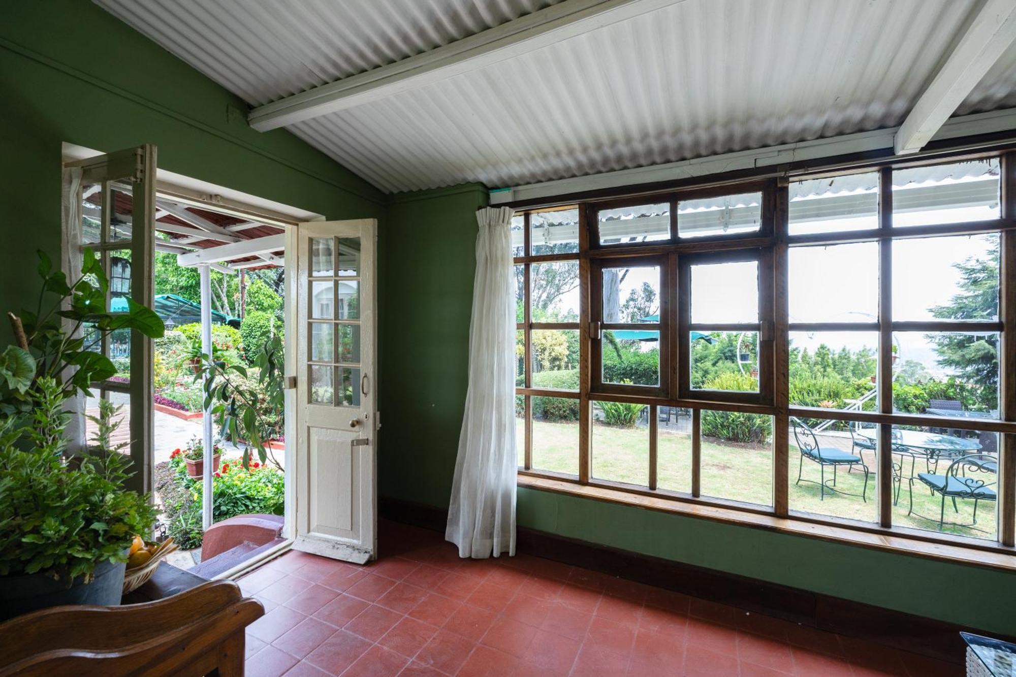 King'S Cliff Hotel Ooty Exterior photo